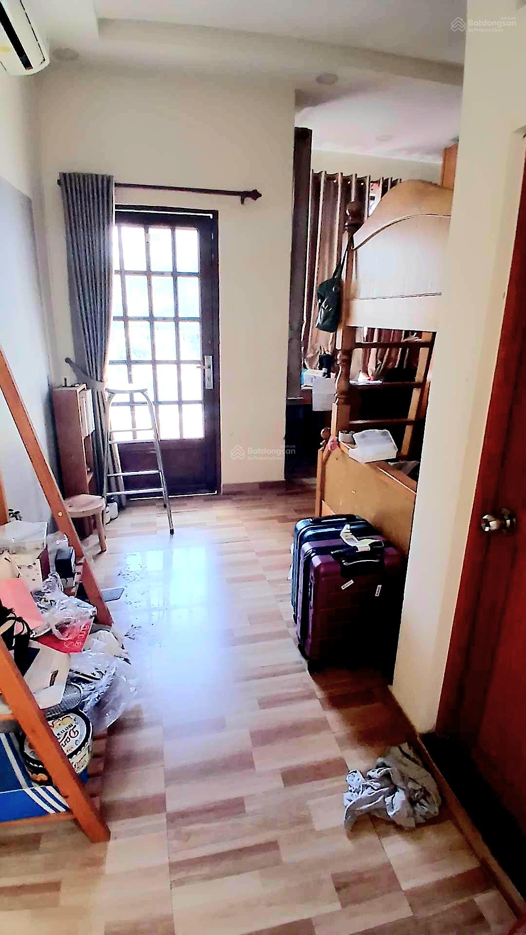 Bv 175 - Hẻm xe Tải Thông, 30m ra MT Nguyễn Kiệm ( Nguyễn Văn Công) 4 tầng, 9.5 Tỷ