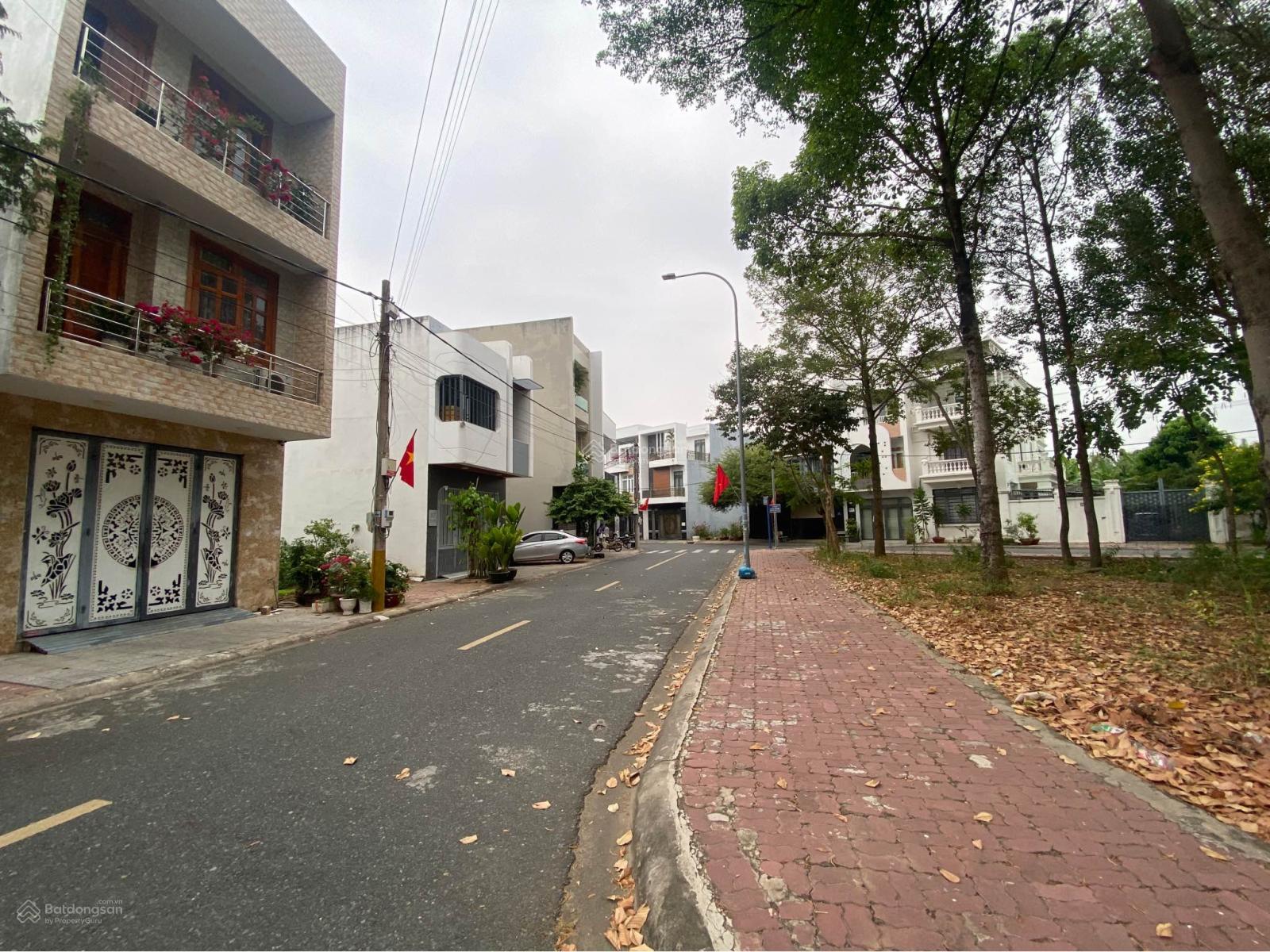 90m2 đường Đặng Thai Mai phường Phước Nguyên tp Bà Rịa cũ. 2 tỷ 980, sổ riêng tc 100%