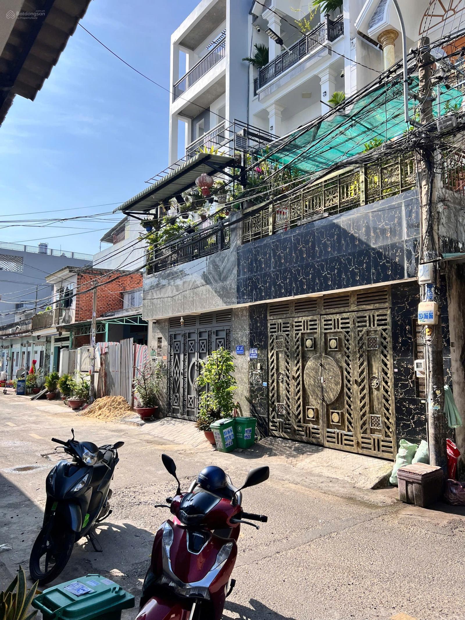 Nhà 4 Tầng Mặt Tiền Hiệp Thành 05 Q12, Nhà Đẹp 68m Giá Chỉ 6.9 Tỷ Tặng full nội thất