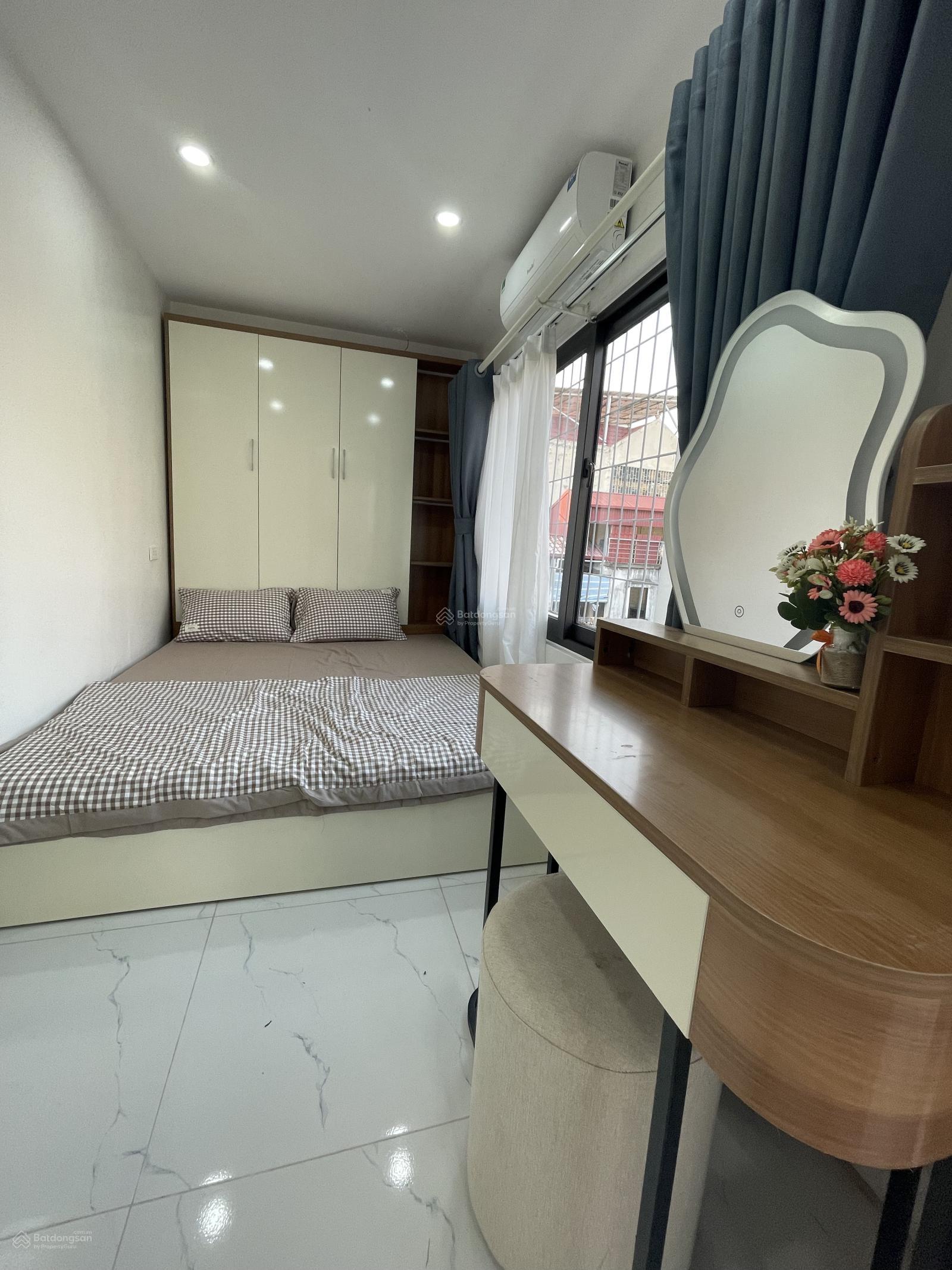 Tập thể phố Đoàn Thị Điểm - Quốc Tử Giám - 3PN - 2WC