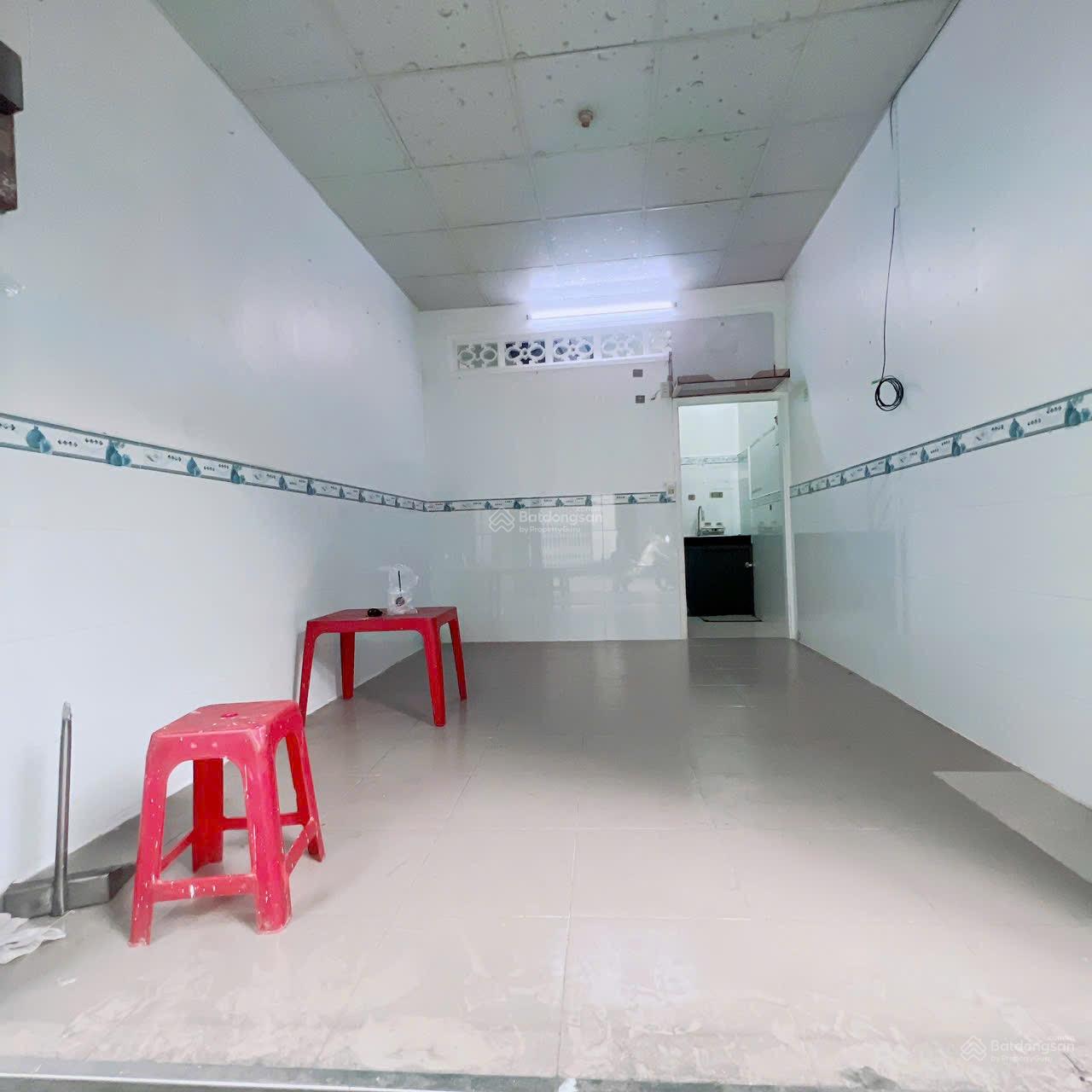 BÁN NHÀ MẶT TIỀN KINH DOANH QUẬN 4 GIÁ TỐT - GIÁ BẰNG NHÀ Hẻm