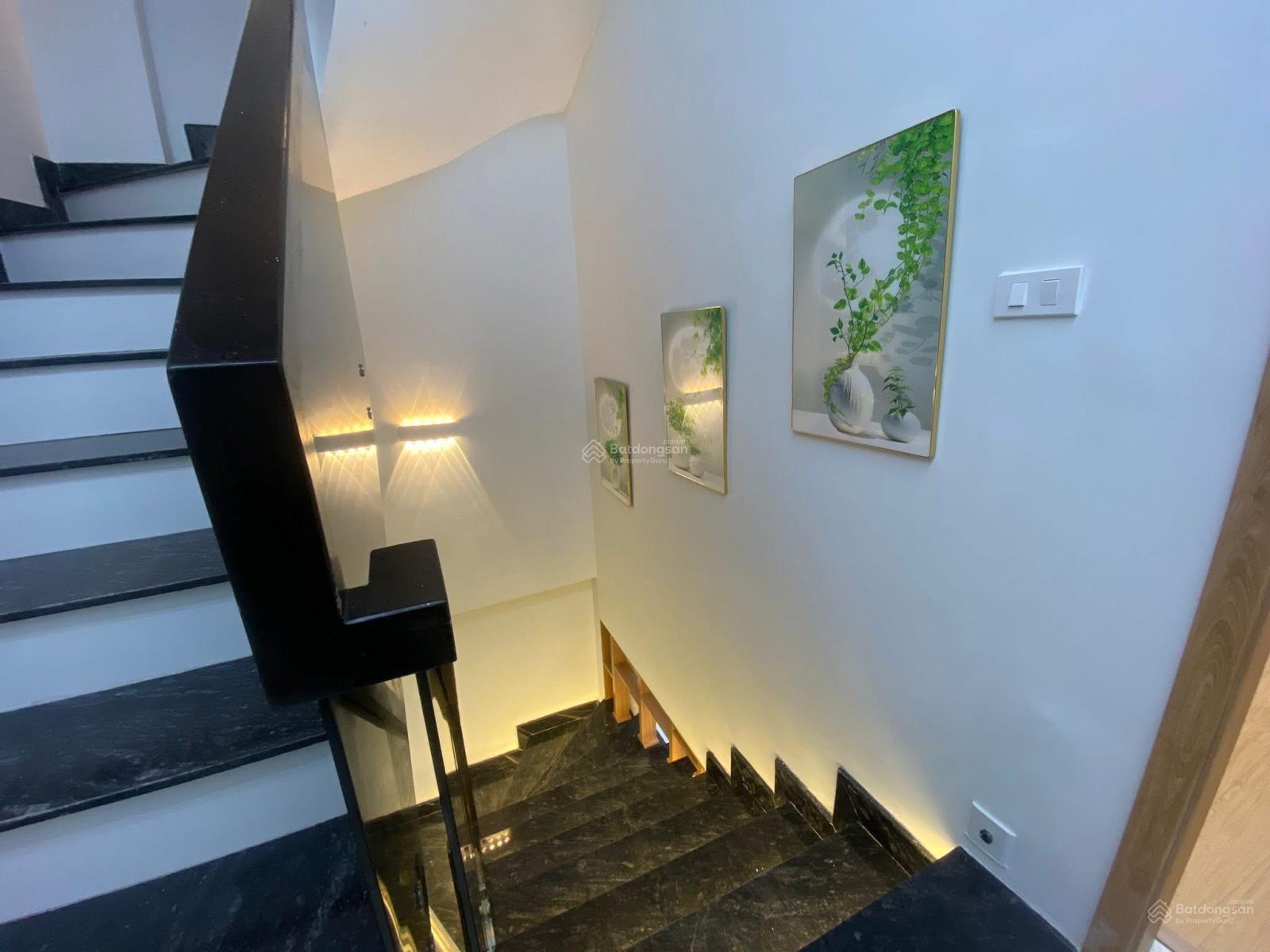 SIÊU PHẨM HOÀNG VĂN THÁI - DT 42m2 x 5 Tầng - Ô TÔ - VỊ TRÍ ĐẸP - PHÂN KHÚC HIẾM - NỞ HẬU