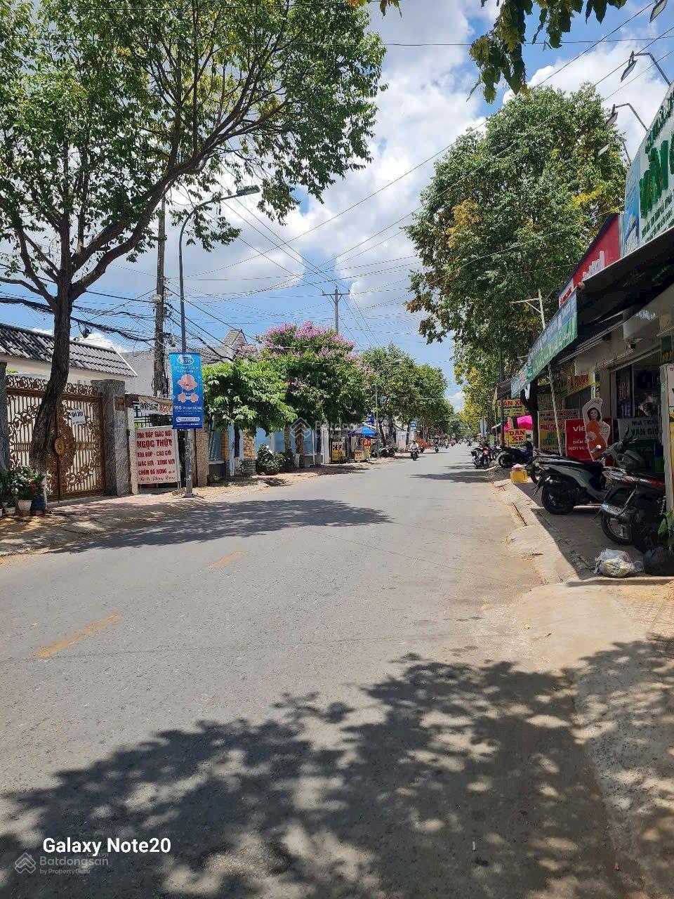 Bán Nhà Mặt Phố Lê Bình, 8,4 tỷ, 221m2, Chính Chủ giá siêu hời