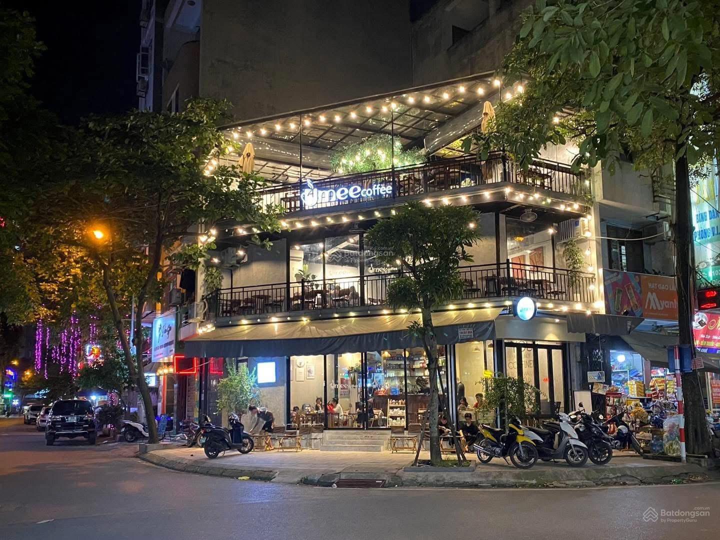 Cho thuê nhà mặt phố Lạc Long Quân, DT 100m2x2 tầng, Căn góc Xuân La, Giá 150tr, LH 0968 896 ***