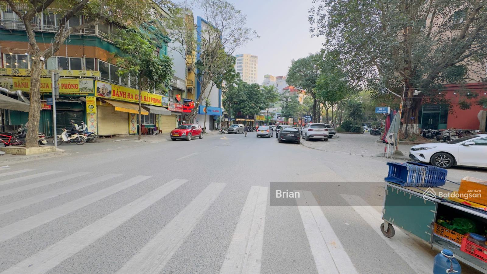 Chính chủ bán nhà mặt phố Nguyễn Thị Định DT 52m2, MT 6m, 4 tầng, kinh doanh sầm uất