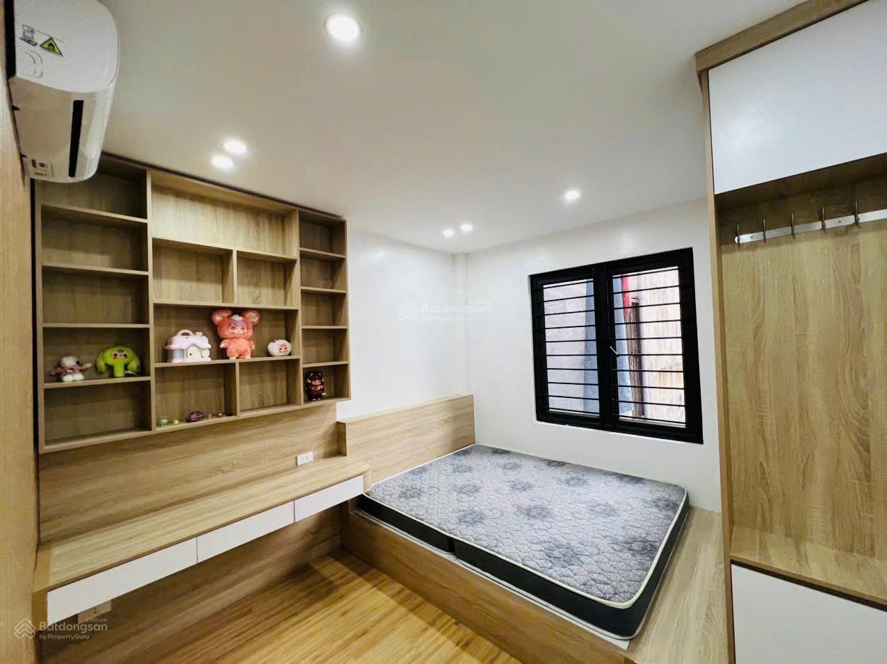 Bán nhà Ngọc Thuỵ, mới tinh 47m2 4tầng - full nội thất ô tô đậu cửa hàng xóm mipec giá nhỉnh 7tỷ