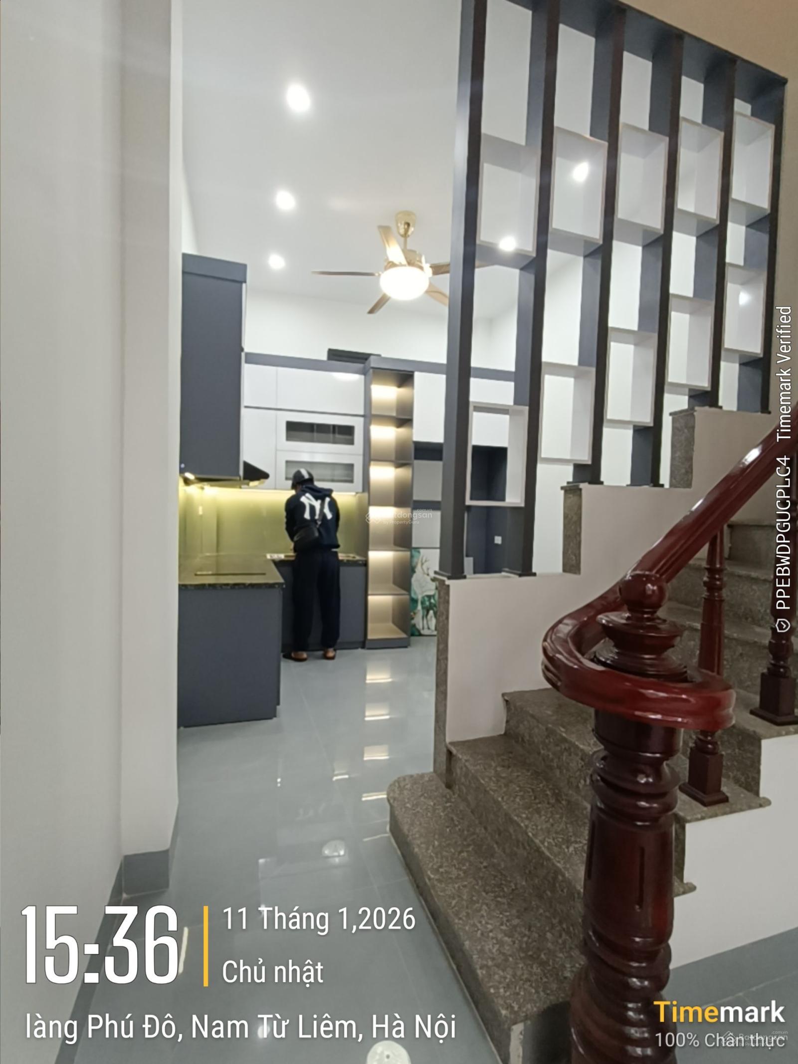 Em tôi bán nhà đẹp tự xây đủ hết nội thất sẵn ở - 38m2 - 5 tầng - ngõ 3 gác tránh chỉ 8.3 tỷ