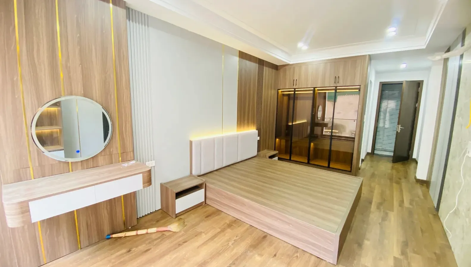 CC GỬI BÁN TÒA NHÀ PHÂN LÔ Ô TÔ TRÁNH 7 TẦNG TM 650 KG. GIÁ 10,9 TỶ THƯƠNG LƯỢNG. CC GỬI BÁN TÒA NHÀ PHÂN LÔ Ô TÔ TRÁNH 7 TẦNG TM 650 KG. GIÁ 10,9 TỶ THƯƠNG LƯỢNG.