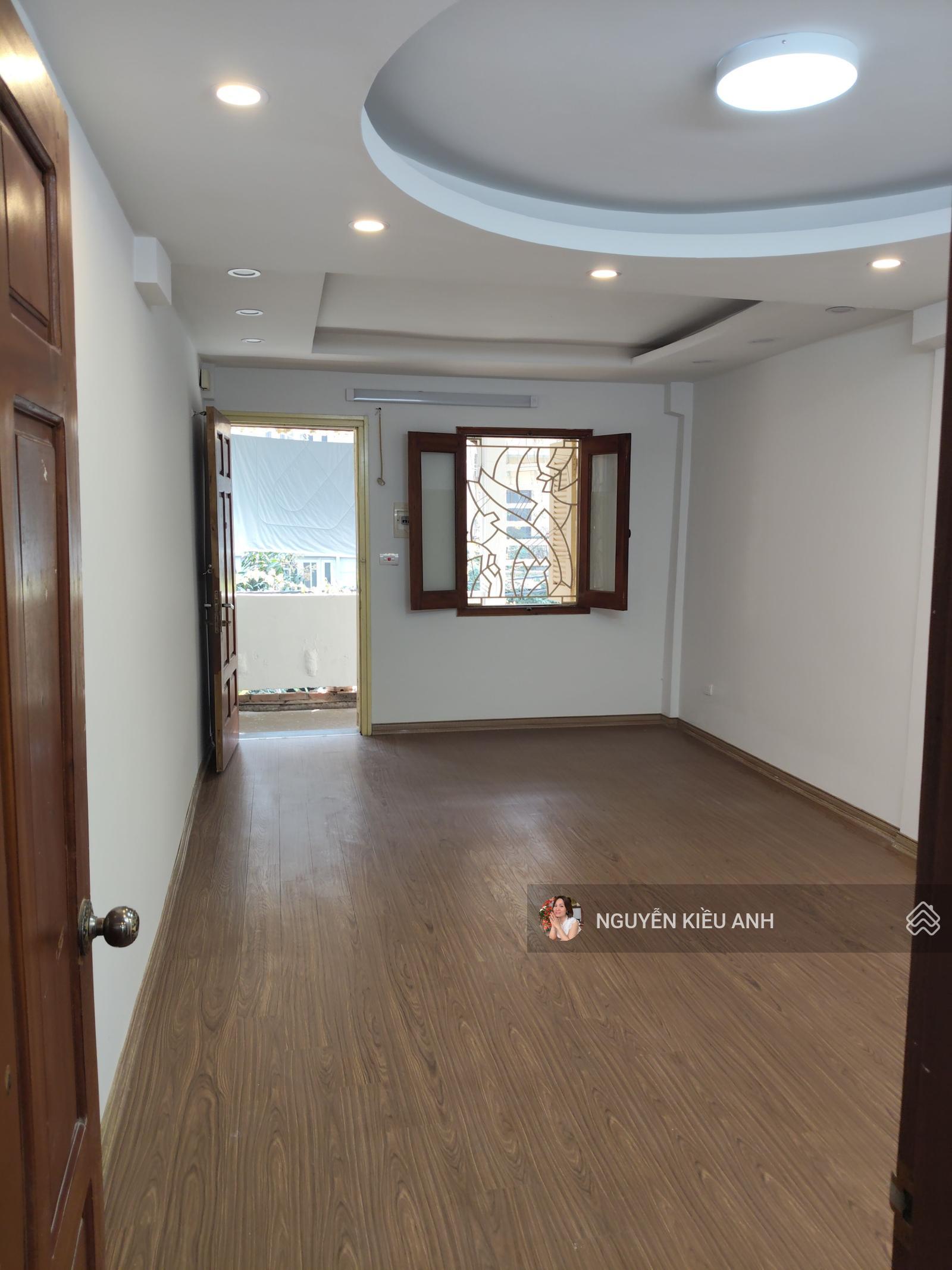 Chính chủ bán CHTT phố Lò Đúc oto đỗ cầu thang 2n 1k vskk 3 thoáng 60m SĐCC chỉ 3,65 tỷ CTl