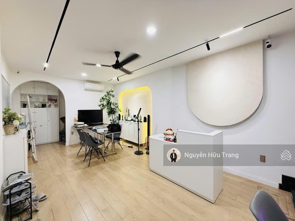 Bán nhà HXH Hậu Giang, P4 Tân Bình ngang 9m hiếm 4 tầng khu sân bay - Chỉ 10.6 Tỷ