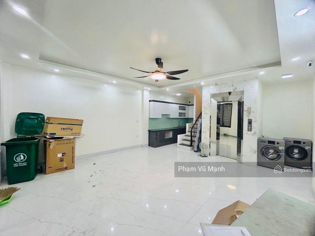 15Tỷ200-Nhà Phố Minh Khai-64m2-Xây Mới 8Tầng-Thang Máy-12Phòng Full Nội Thất-Dòng Tiền 720Triệu/Năm