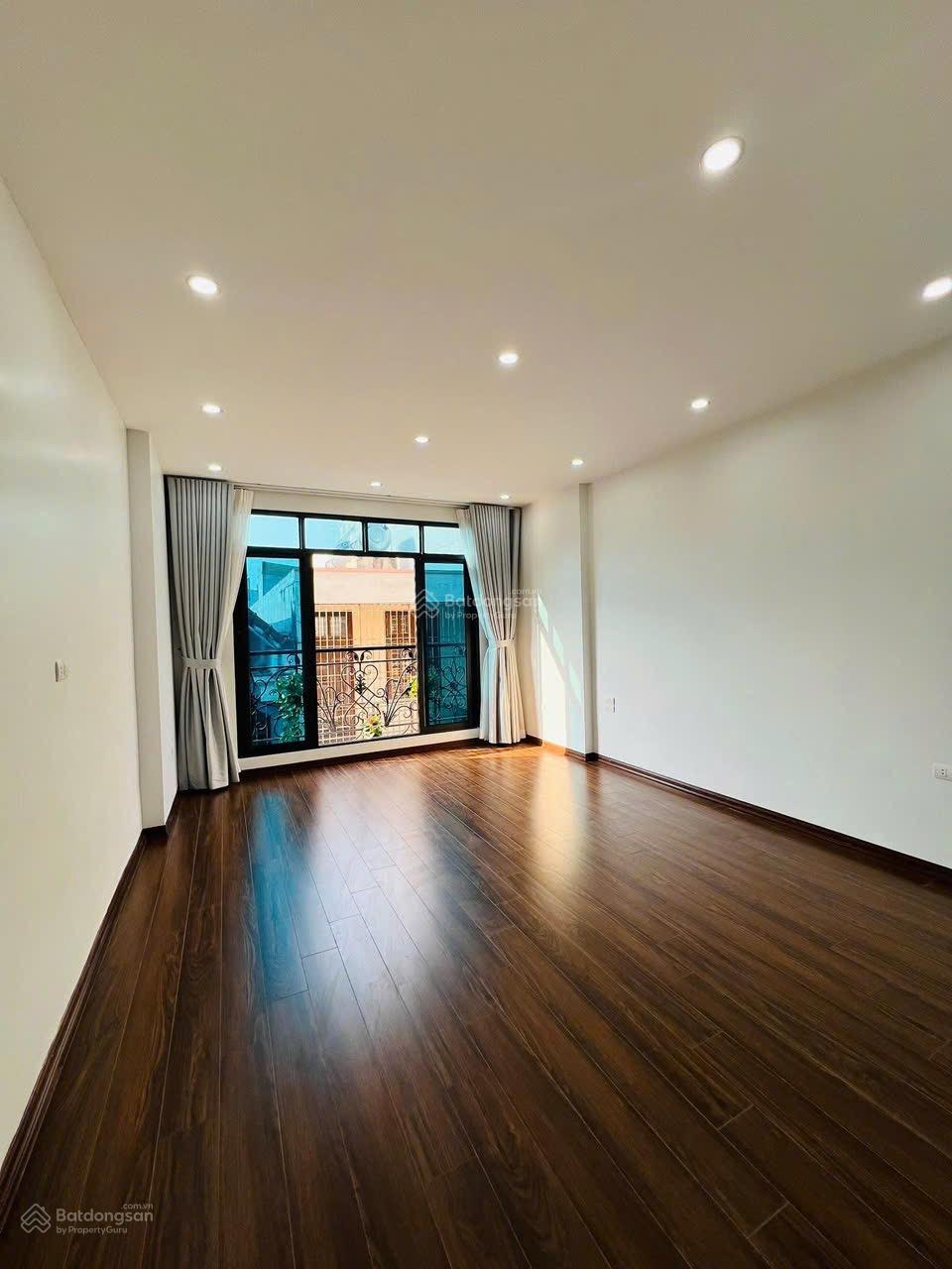 THANH XUÂN NHÀ MỚI THANG MÁY GẦN PHỐ 7 PHÒNG 50 M -6 TẦNG CHỈ 18.3 Tỷ