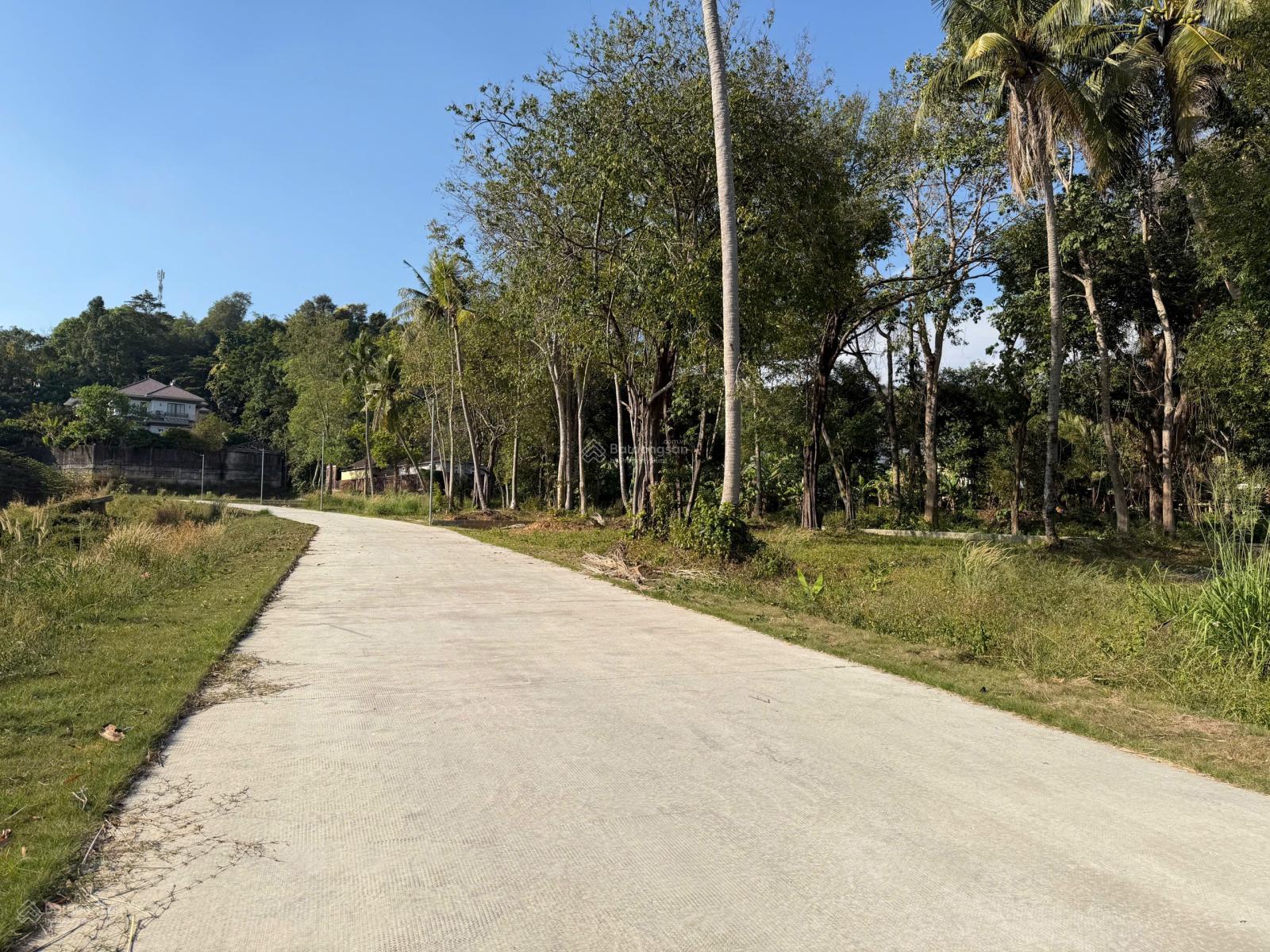 Bán 500m2 làng resort Cửa Lấp, ngay sát phố du lịch Trần Hưng Đạo. Mặt tiền khủng 25m, view biển