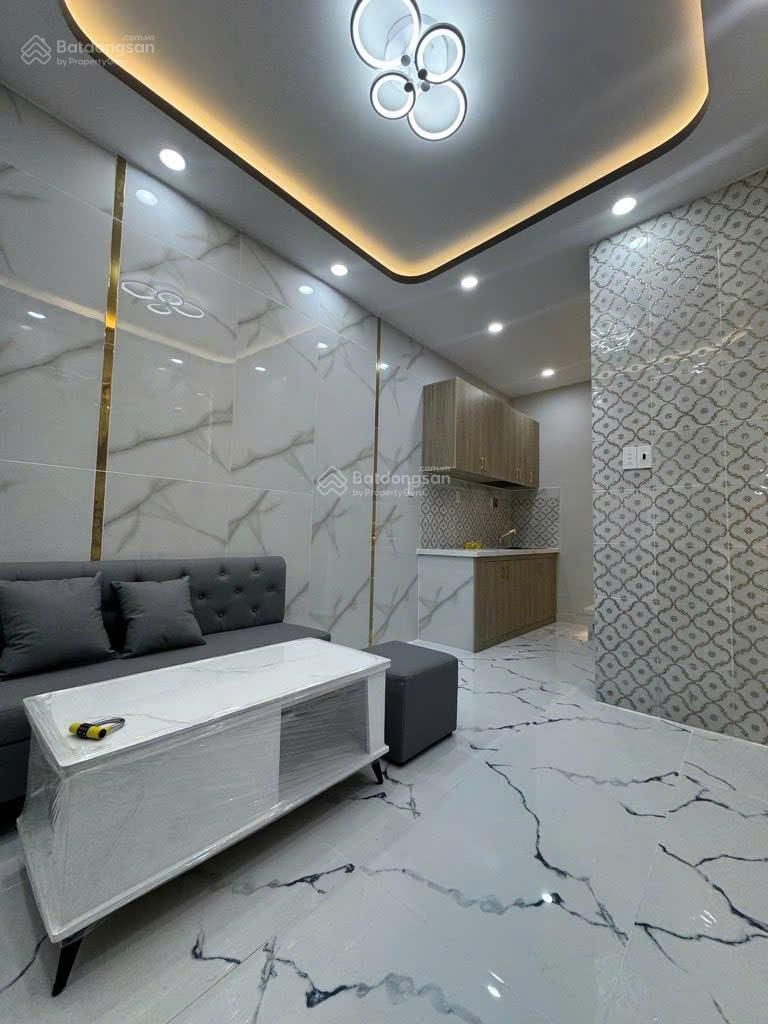 NHÀ MỚI 100% KẾ QUẬN 5 - 2 TẦNG - SHR - XÓM ĐẤT- QUẬN 11 - HƠN 2,8 TỶ