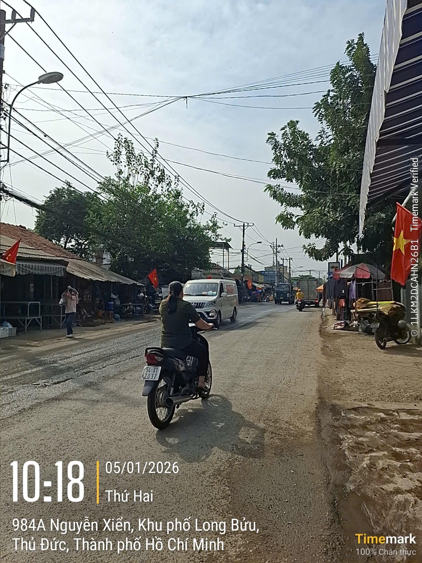 Bán đất mặt tiền Nguyễn Xiển, Quận 9 giá 16,5 tỷ