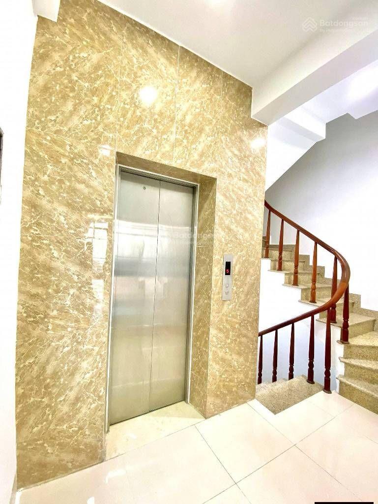 Bán nhà mới tinh Tây Mỗ, Ô tô đỗ cửa kinh doanh tốt có thang máy 47.5m giá 9.5 tỷ