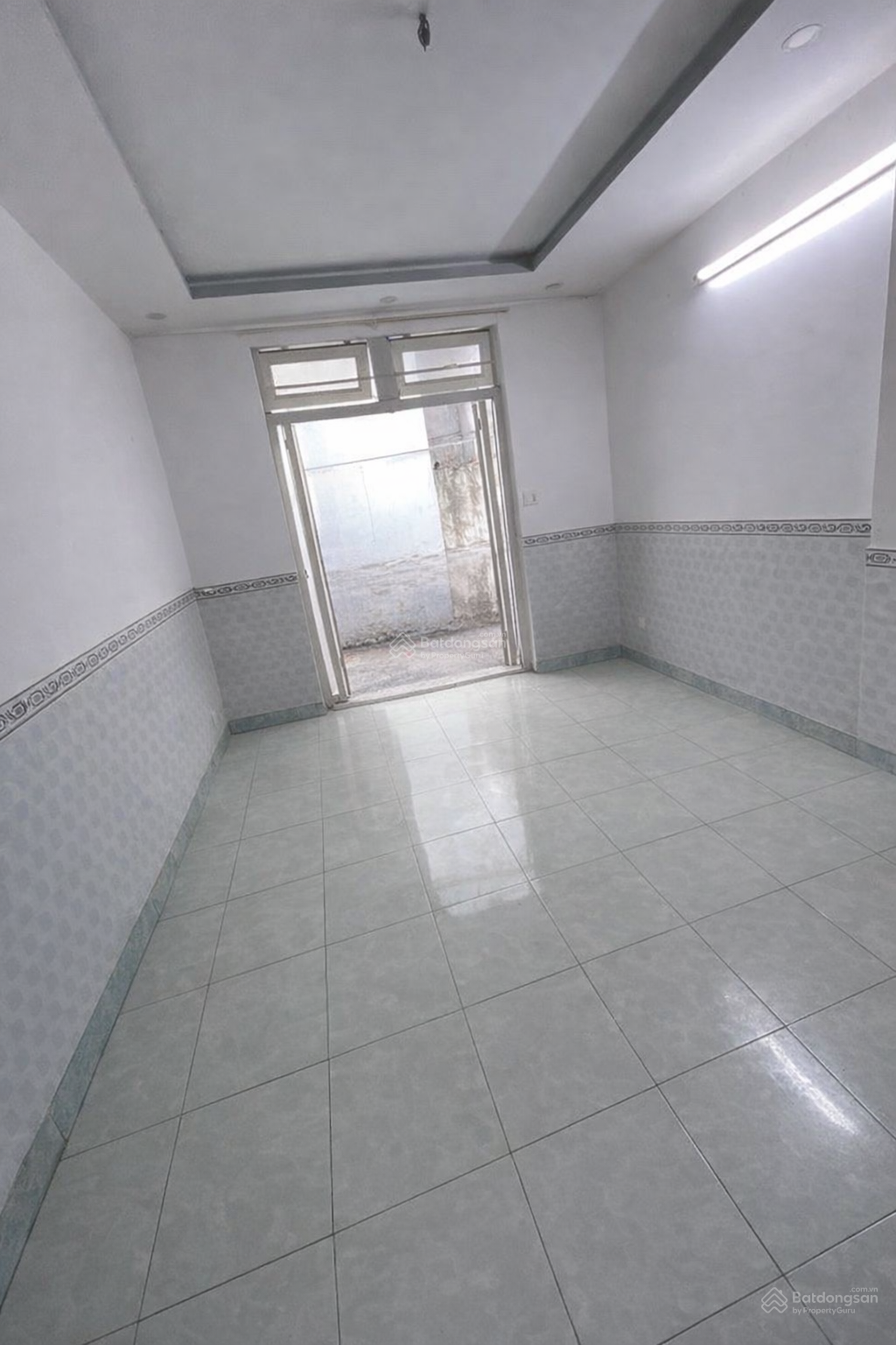 Bán nhà Quận 8, DT 56m2, nở hậu, hẻm cụt an ninh, SHR