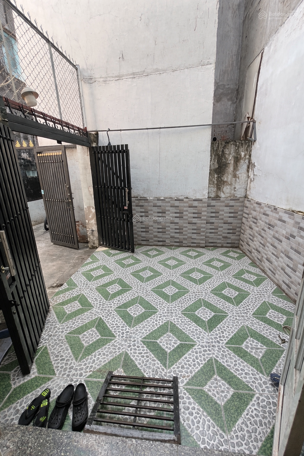 Bán nhà Quận 8, DT 56m2, nở hậu, hẻm cụt an ninh, SHR