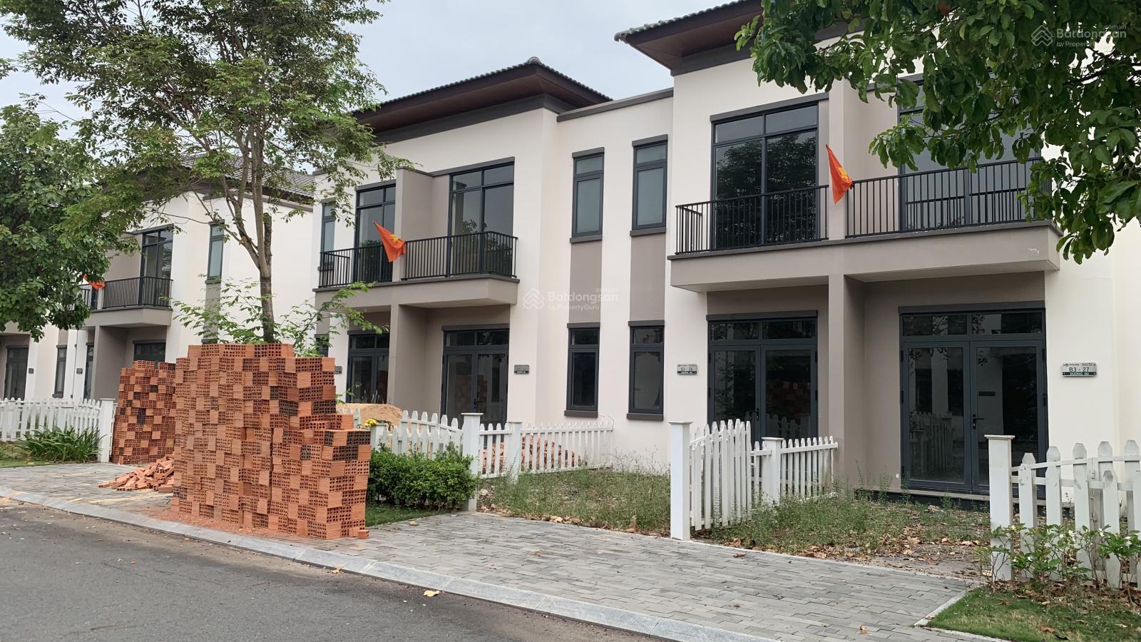 Ngộp! Bán nhà 1 tỷ 700 triệu 100m2 1 trệt 1 lầu, đã có sổ - Gọi chính chủ 0906 443 *** đi xem