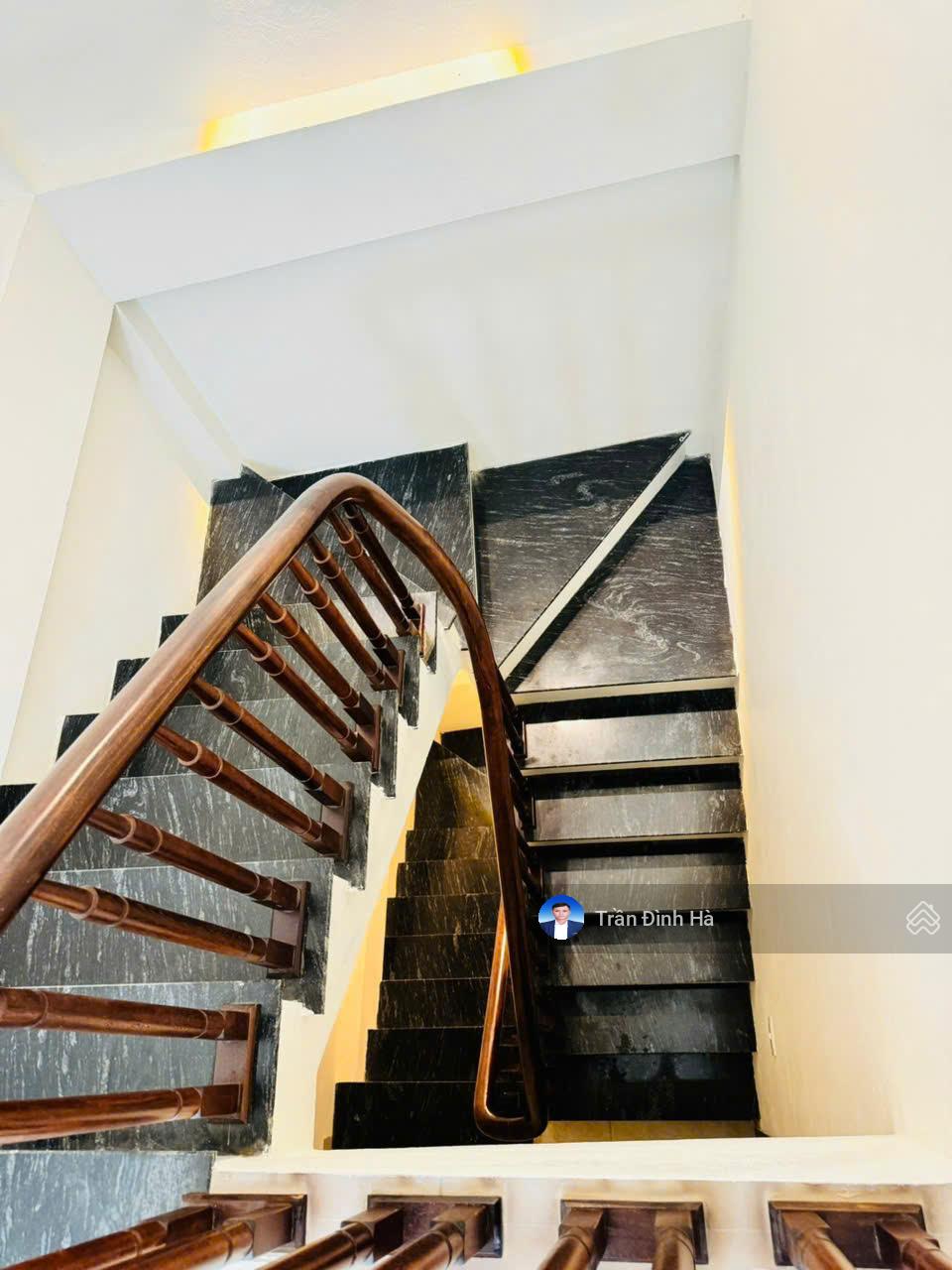 Nhà 5 tầng Văn Nội, Phú Lương, 31m2, ôtô cách 30m, 6.2 tỷ Hà Đông