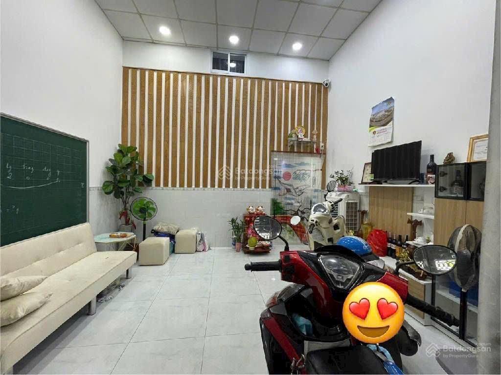 Duy nhất 2 tầng HXH thông sát MT Phạm Văn Chiêu vuông 4.3 14 ~ 6 tỷ . Nguyễn vă khối. Quang trung.