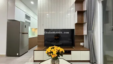 Bán căn hộ Hoàng Quân DT 55,4m2 view xéo biển, 2PN 2WC, phong thủy đẹp, full nội thất đẹp, 2,19 tỷ