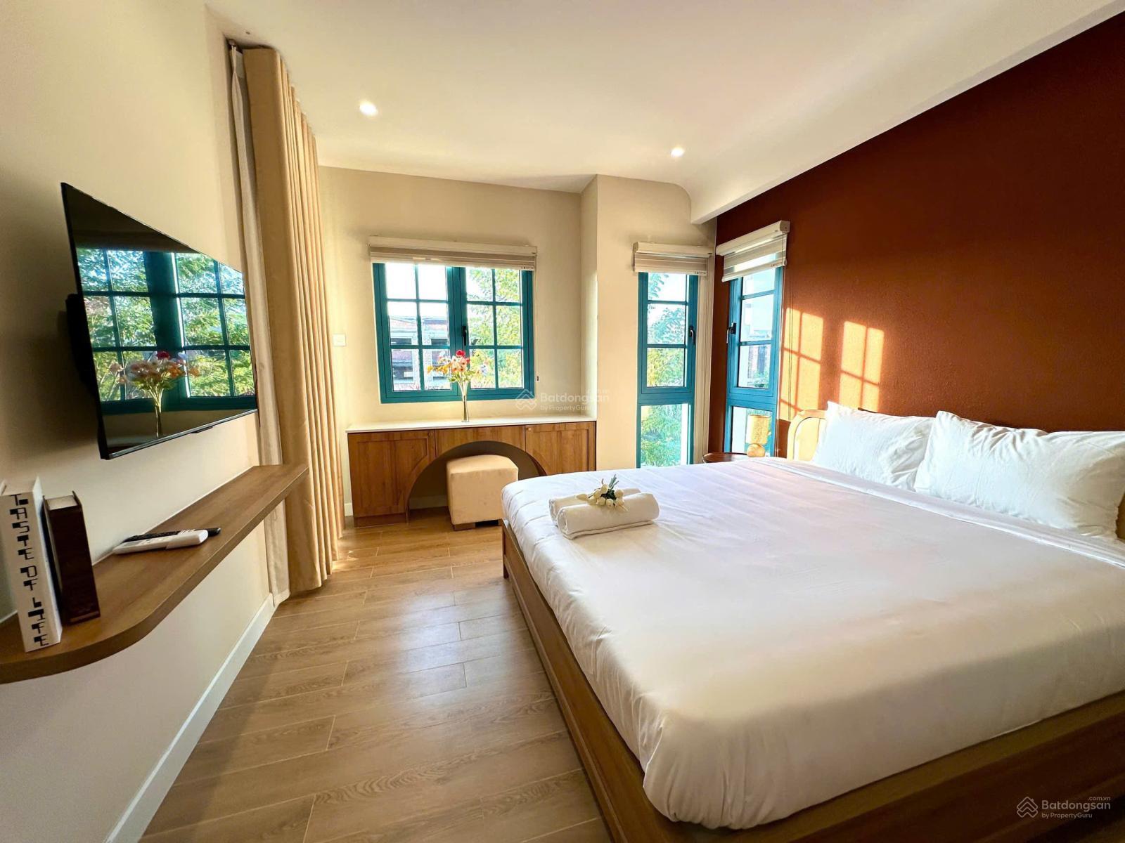 BIỆT THỰ FULL NỘI THẤT NẰM TRÊN TRỤC CHÍNH 16M GIÁ CHỈ 5.5 TỶ XÁCH VALI VÀO Ở NGAY