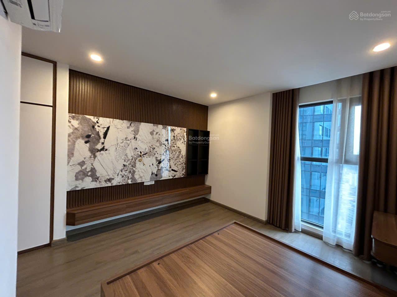 0971 759 *** Hot - FLC 265 Cầu Giấy cho thuê căn hộ 125m2 3PN 2VS full nhà đẹp,căn góc giá 21tr/th