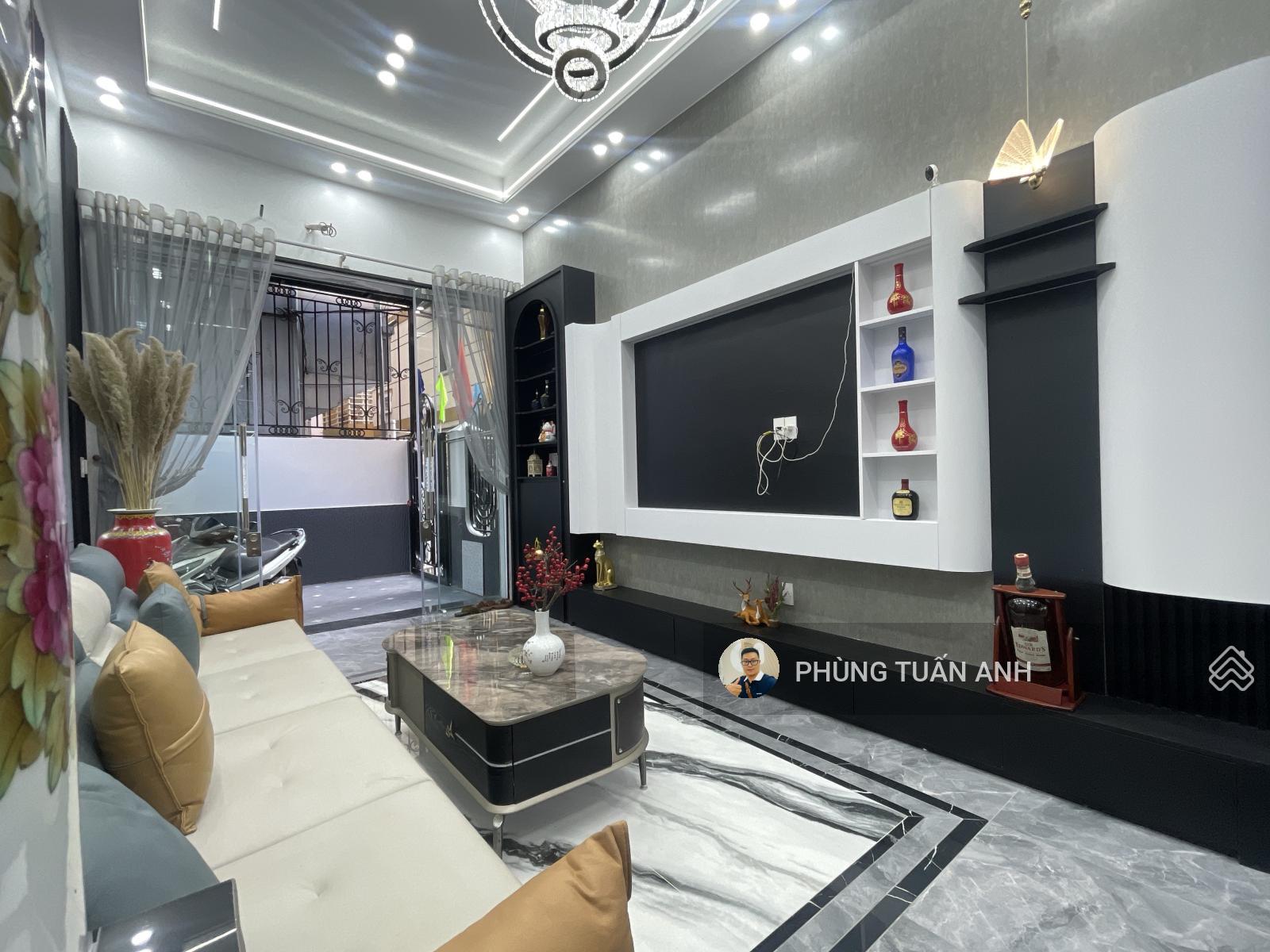 Siêu phẩm Vinhome mini - tuyến 2 Tô Hiệu - Lâm Tường. Diện tích gần 60m2 Xây độc lập có sân cổng