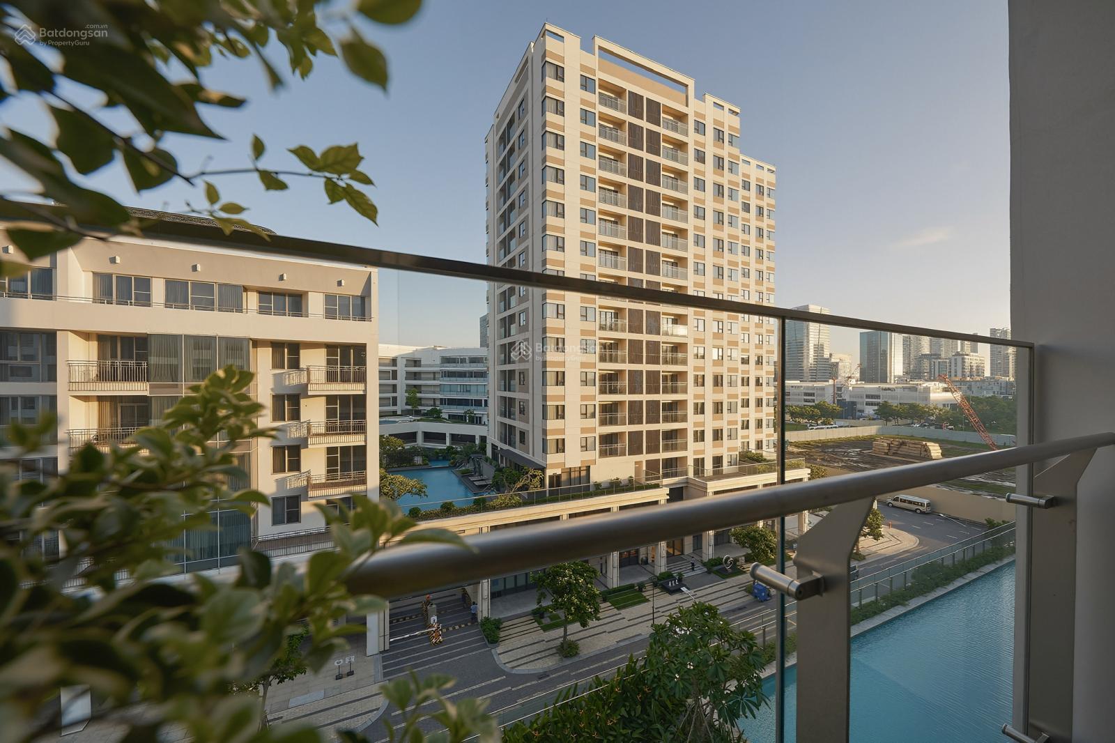 Bán nhanh căn Horizon PMH, DT: 106m2, 3pn, nhà mới view hồ bơi, giá 19,2 tỷ all in