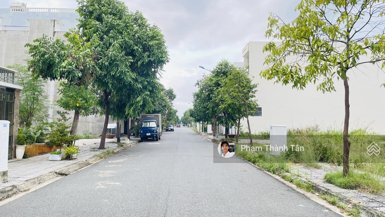 Bán lô đất có sổ cá nhân 100m2 đầu đường T5 giá 7tỷ5 (bao ép cọc)