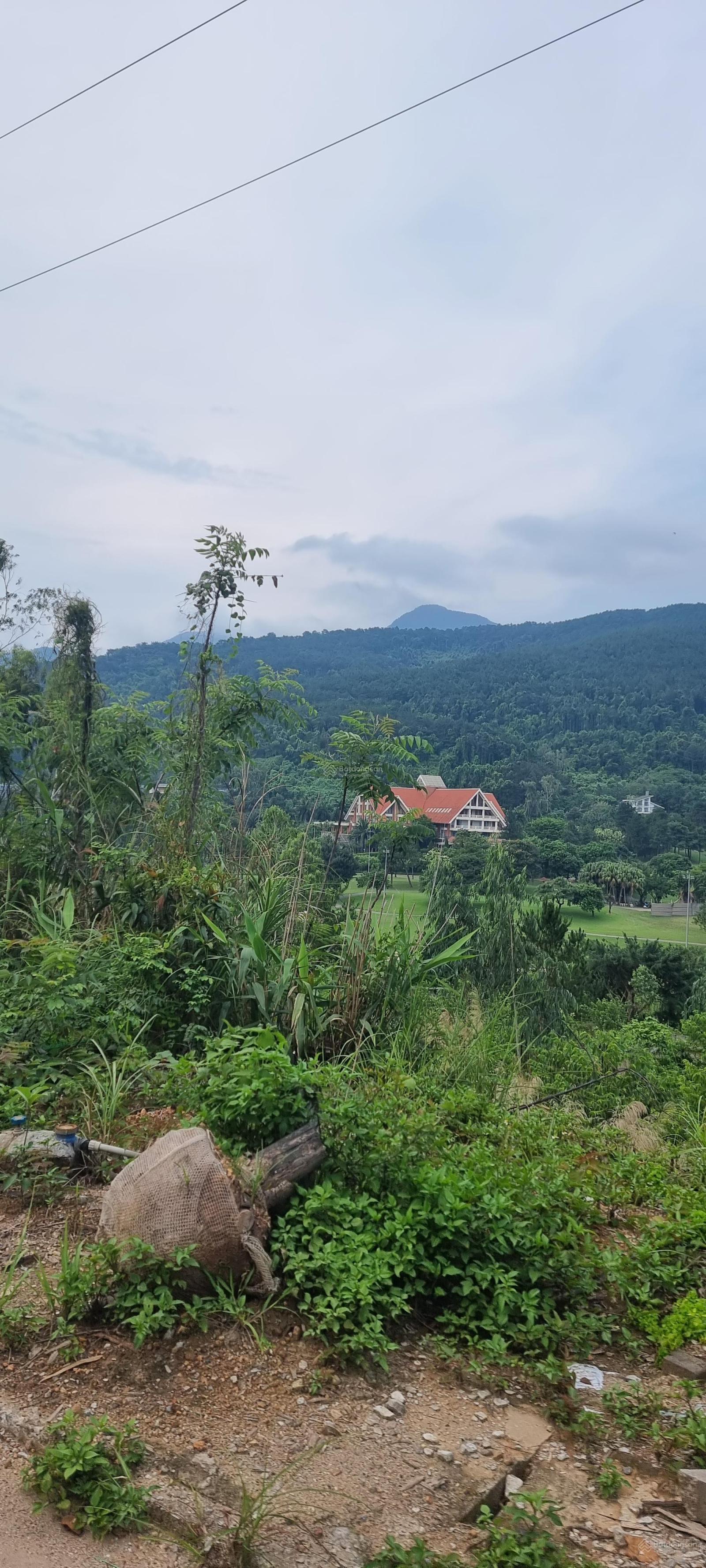 Bán đất khu nghỉ dưỡng sân Golf Tam Đảo, Vĩnh Phúc, 1025m sổ lâu dài, View vườn hoa, Lh 0985 893 ***