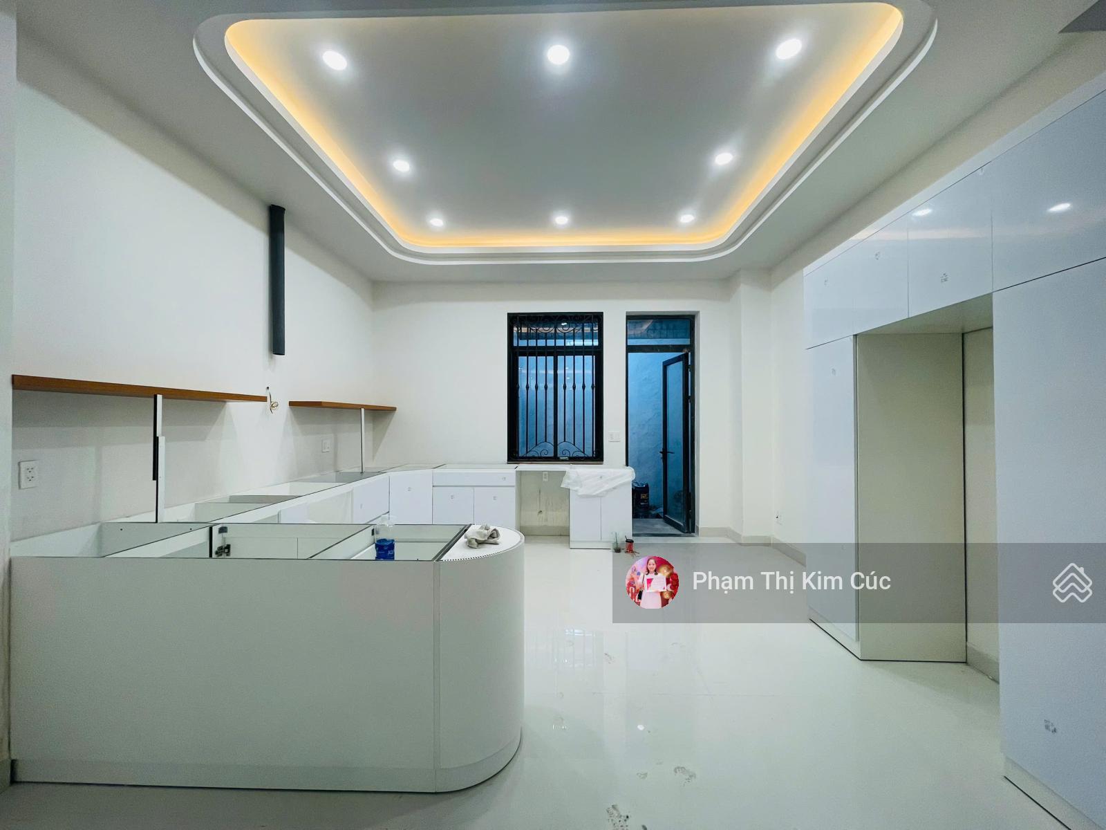 Thuê ngay Nhà phố vừa hoàn thiện mới 100% giá 30 triệu. 1 trệt 3 lầu 4PN - 5WC phù hợp ở làm cty Thuê ngay Nhà phố vừa hoàn thiện mới 100% giá 30 triệu. 1 trệt 3 lầu 4PN - 5WC phù hợp ở làm cty