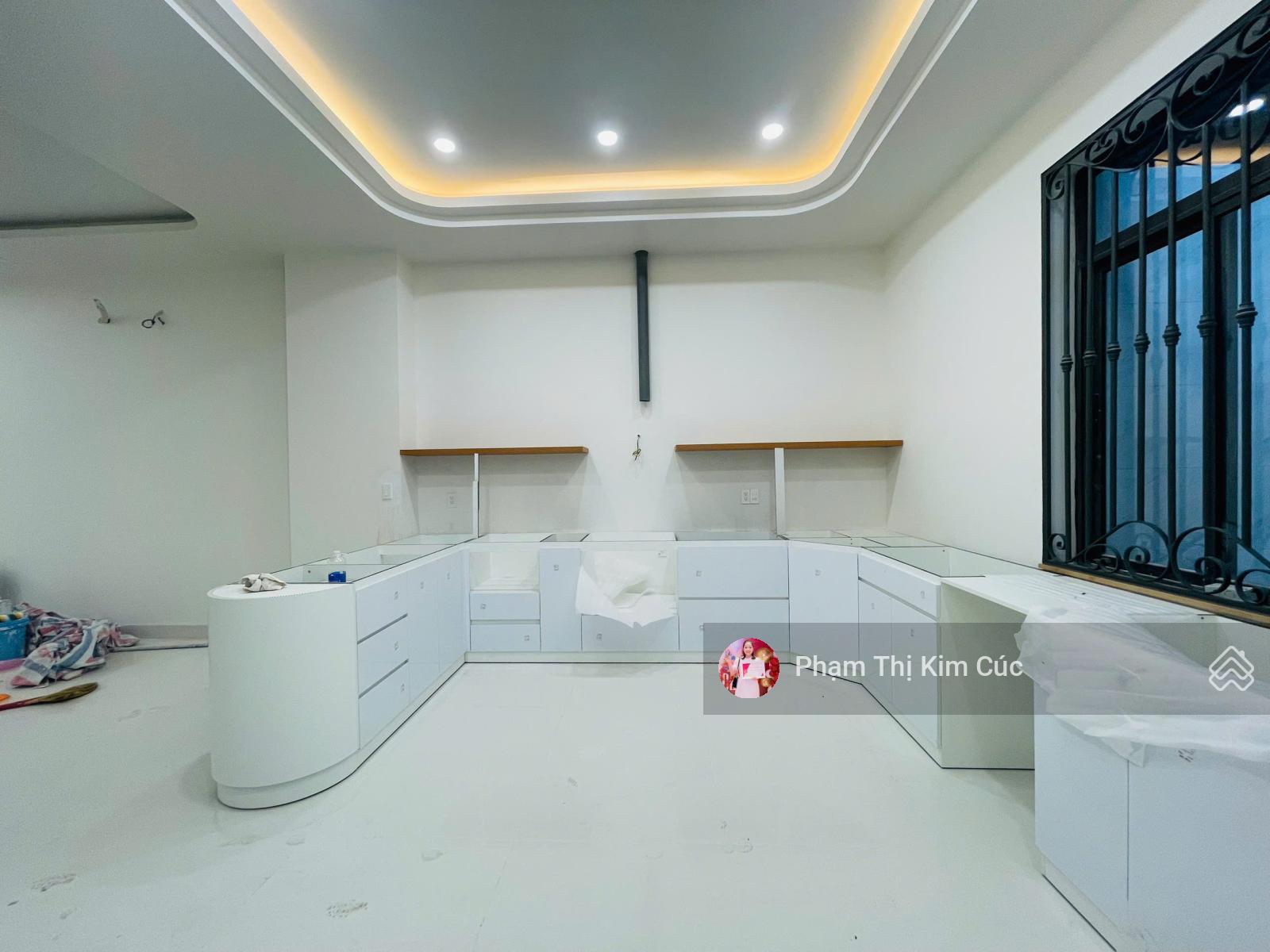 Thuê ngay Nhà phố vừa hoàn thiện mới 100% giá 30 triệu. 1 trệt 3 lầu 4PN - 5WC phù hợp ở làm cty Thuê ngay Nhà phố vừa hoàn thiện mới 100% giá 30 triệu. 1 trệt 3 lầu 4PN - 5WC phù hợp ở làm cty