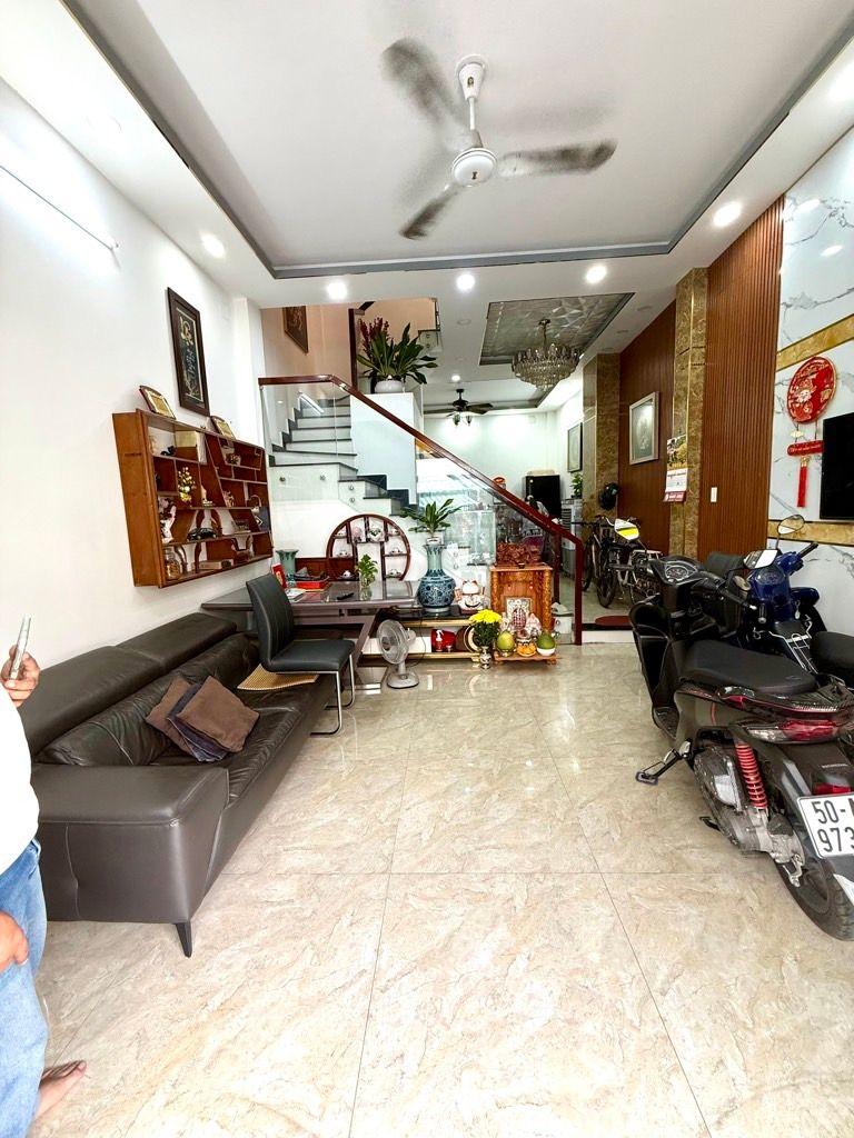 Hiếm Nhà Mặt Hẻm Xe Hơi Kinh Doanh Đường Lâm Văn Bền Quận 7-DT 51M -TK 3 Tầng -4PN - Giá Nhỉnh 8 Tỷ