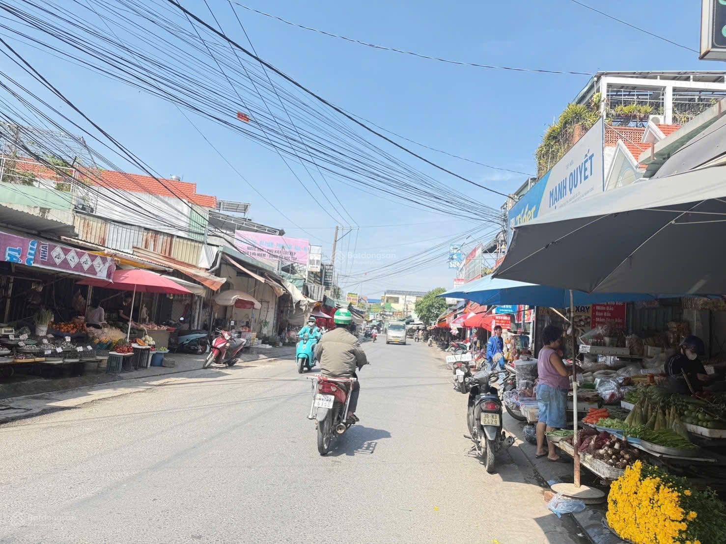 Bán đất giá RẺ gần chợ kinh doanh buôn bán, ngay ngã ba Ông Xã, Dĩ An