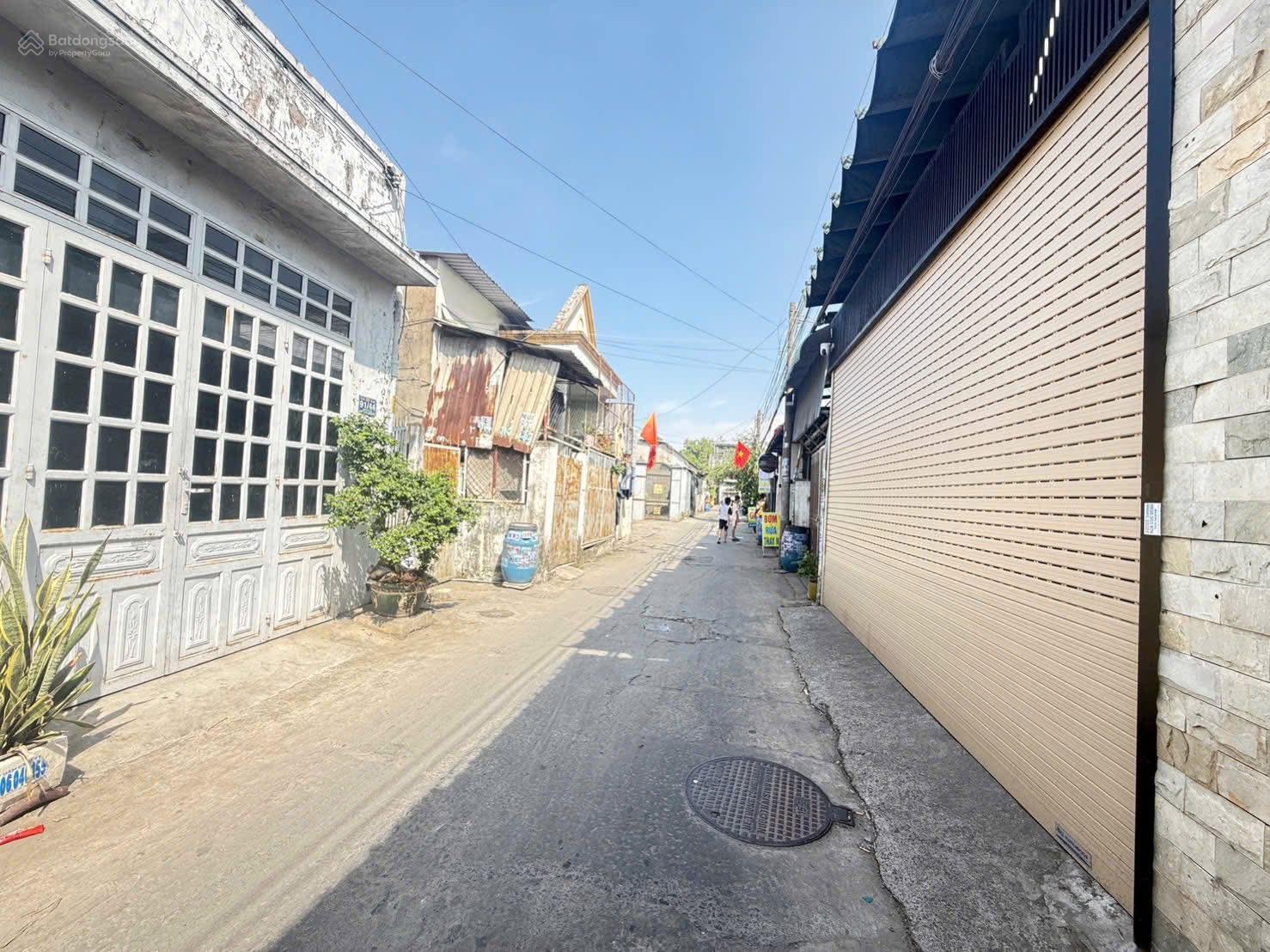 Bán đất giá RẺ gần chợ kinh doanh buôn bán, ngay ngã ba Ông Xã, Dĩ An