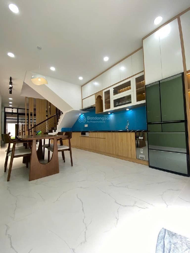 NHÀ ĐẸP MỚI FULL NỘI THẤT - 4x20.2m - NGAY ĐẦU TÊN LỬA KINH DƯƠNG VUONG- ĐƯỜNG 10M - KHÔNG LỘ GIỚI