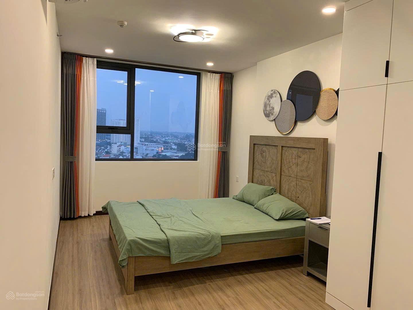 Cho thuê căn hộ C sky View Chánh Nghĩa
Diện tích 80m, 2pn2wc Cho thuê căn hộ C sky View Chánh Nghĩa
Diện tích 80m, 2pn2wc