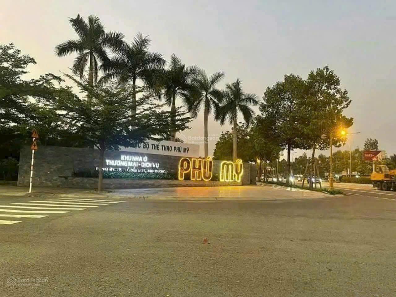 Cho thuê nhà TM DV Phú Mỹ 1 trệt 2 lầu, diện tích 6*18