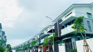 Hơn 8 tỷ- BÁN GẤP BIỆT THỰ SONG LẬP 130m2 x 3 Tầng KDT VEN SÔNG BELHOMES- VSIP, THUỶ NGUYÊN,HP