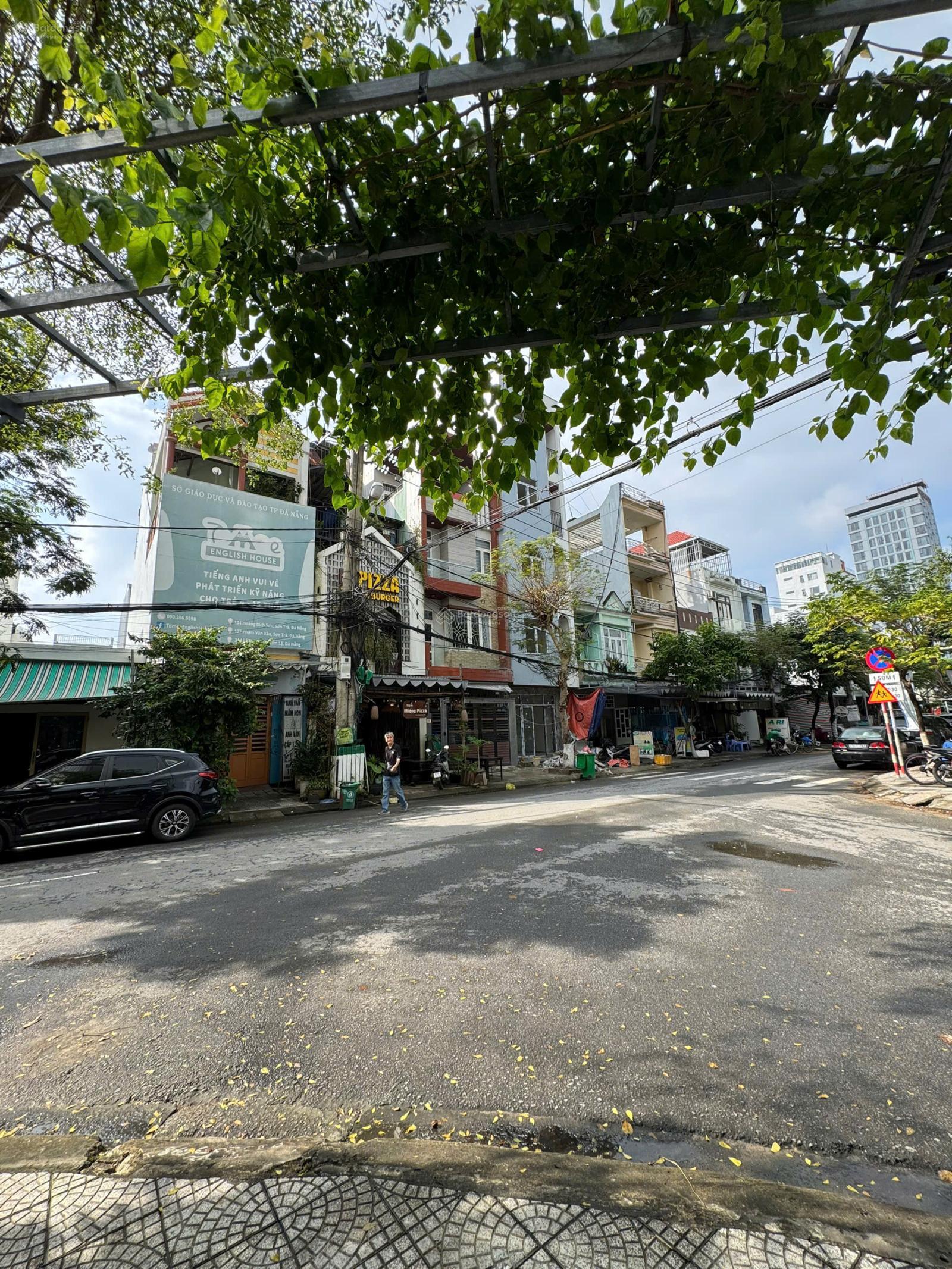 Bán nhà MT Hoàng Bích Sơn, P. An Hải Bắc, Q.Sơn Trà, Đà Nẵng, 69,7m2 3 tầng - 14 tỷ có thương lượng