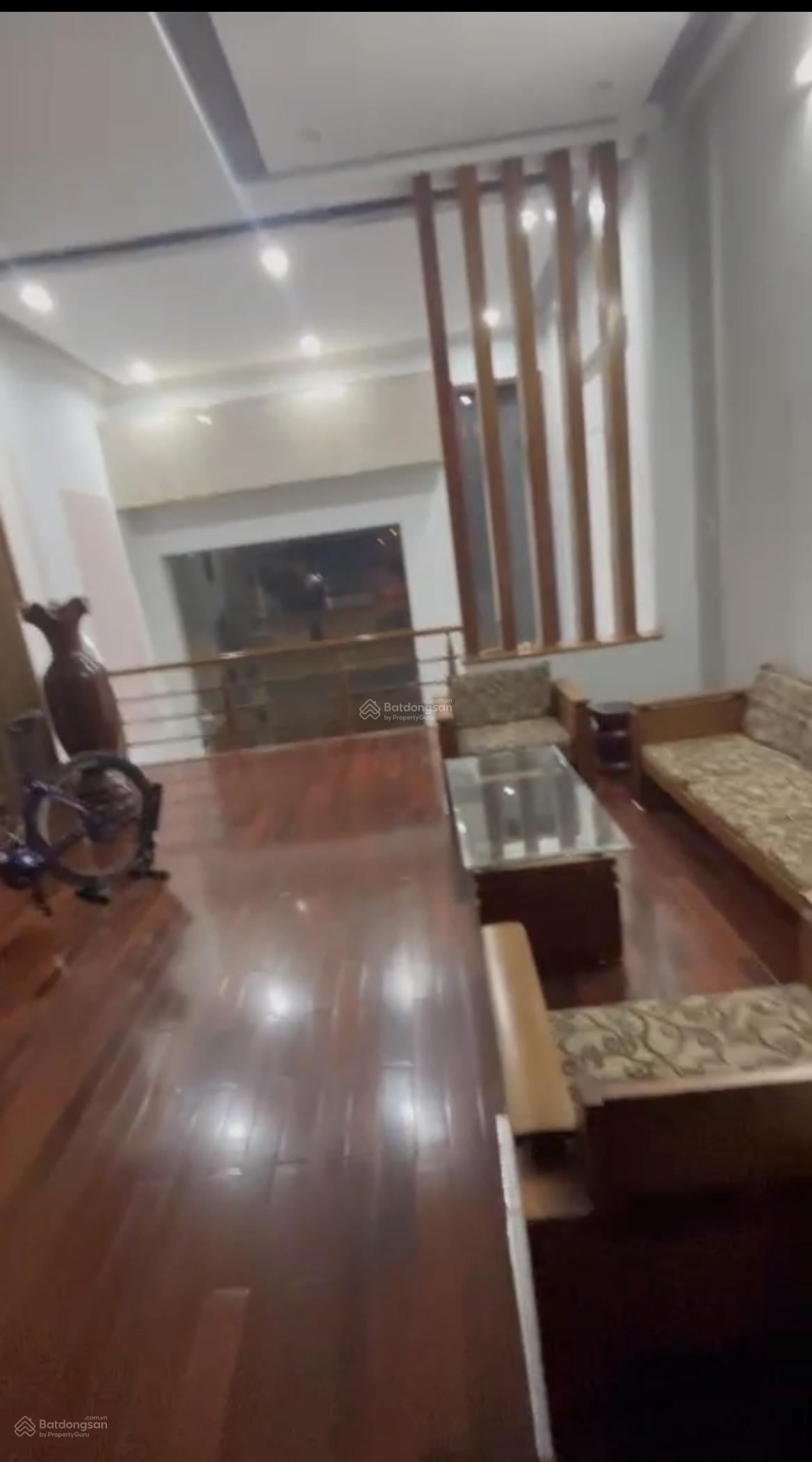 Bán nhà đẹp nội thất gỗ cao cấp 4 tầng, mặt tiền đường Ngô Quyền Sơn Trà Đà Nẵng