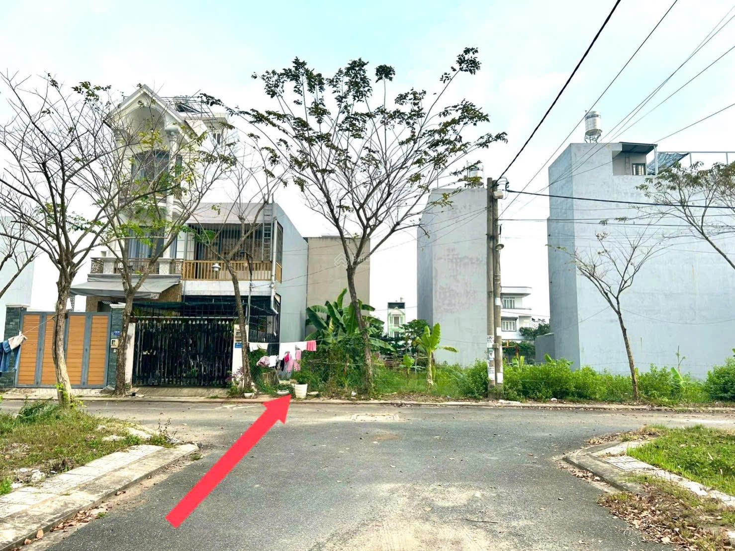 Bán gấp lô đất view vđ3 và Vinhomes giá đầu tư . Ngay ngã 3 Lò Lu - Nguyễn Xiễn Bán gấp lô đất view vđ3 và Vinhomes giá đầu tư . Ngay ngã 3 Lò Lu - Nguyễn Xiễn