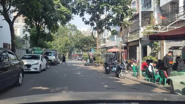 Bán liền kề TT 12 KDT Văn Phú vị trí ngay ngã 4 công trương QT Marie Curie ở kết hợp KD dt 92m