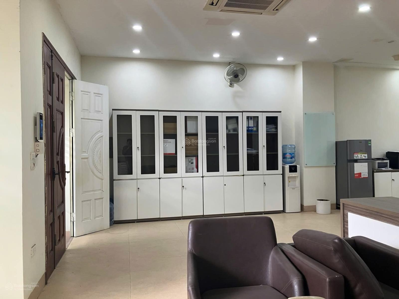 Cho thuê nhà lk FLC Garden City, Đại Mỗ. DT 100m2, 4 tầng, MT 7m, full nội thất văn phòng, giá 35tr