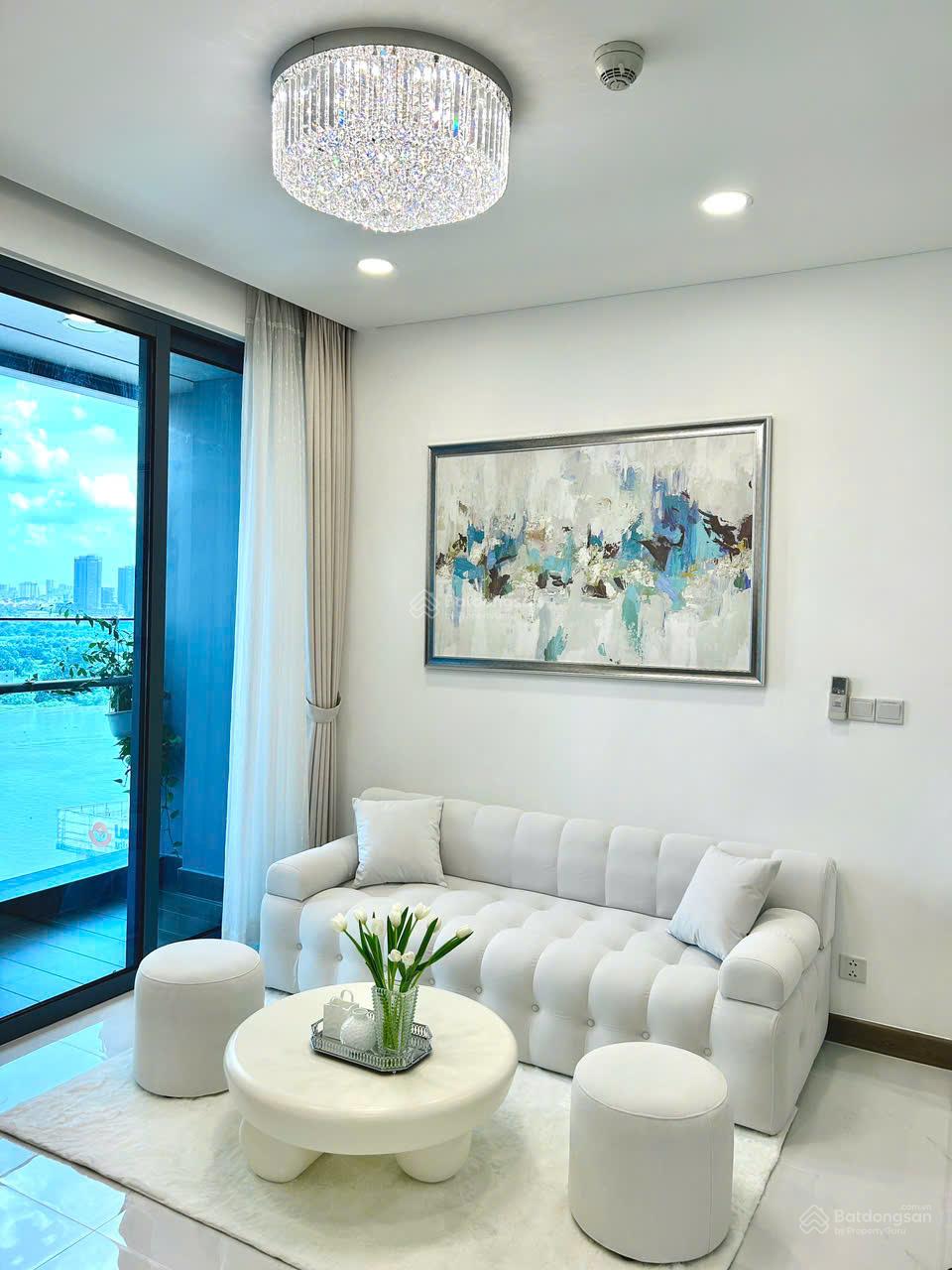 Cho thuê 1 phòng ngủ tầng cao view sông cực đẹp, nội thất bắt mắt, giá 25 triệu. tại Sunwah Pearl