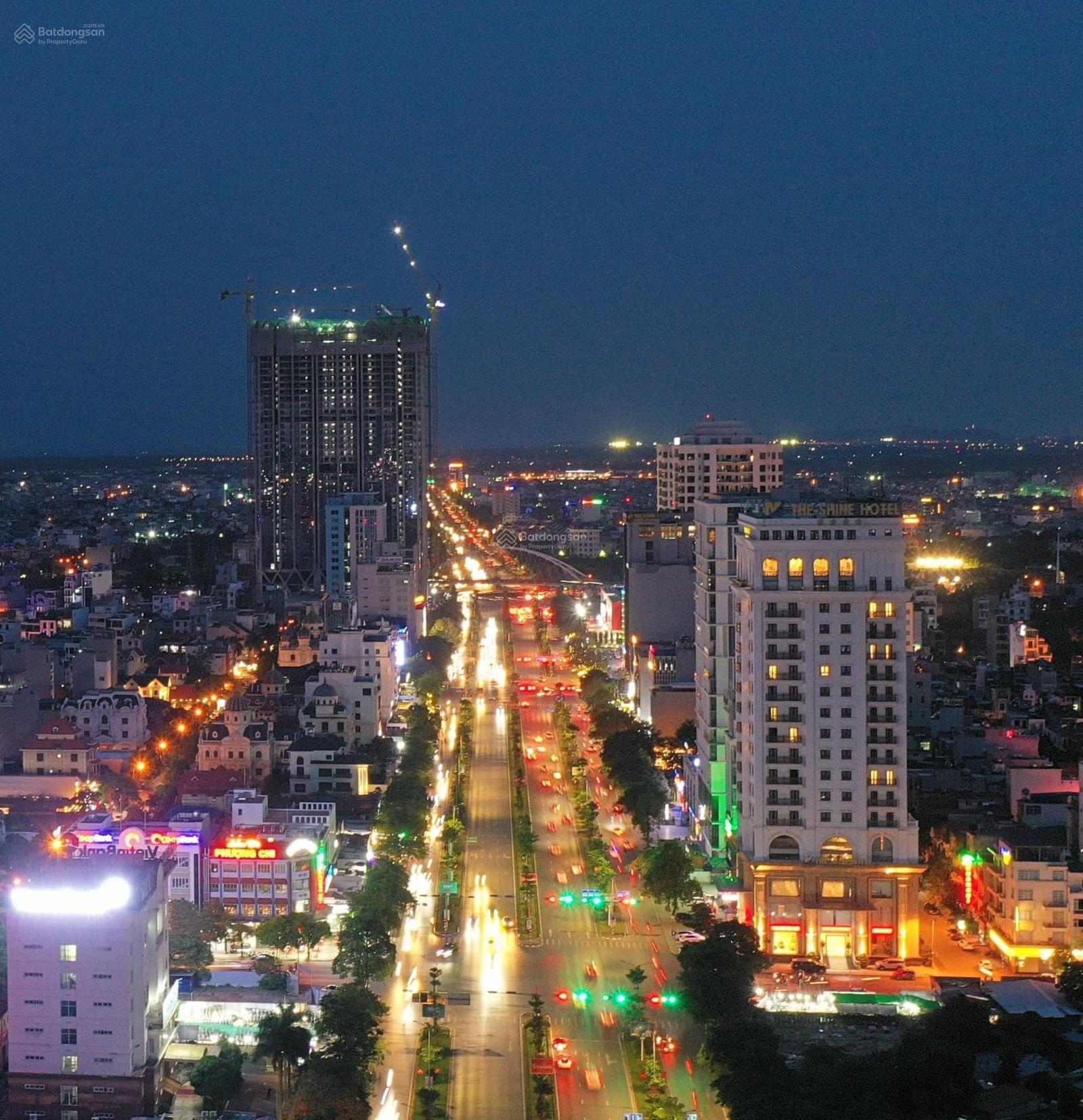 Bán đất khu phân lô Lê Hồng Phong. - Diện tích 375m2, mặt tiền 15m, vuông vắn.