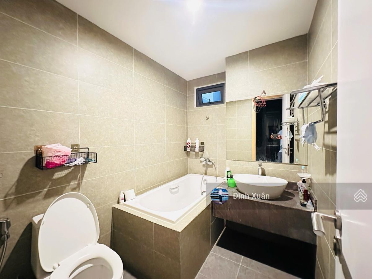 Bán gấp tập thể Ngay Trung Tự- 70m- Sổ đỏ 41m- 3 ngủ-lô góc thoáng sáng- full đồ ở ngay Bán gấp tập thể Ngay Trung Tự- 70m- Sổ đỏ 41m- 3 ngủ-lô góc thoáng sáng- full đồ ở ngay