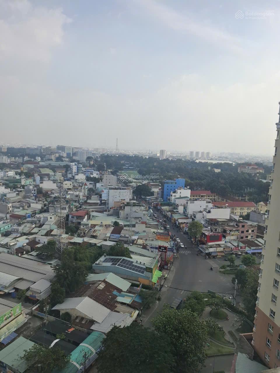 Bán căn hộ Tô Ký Tower Q12, căn góc 65m2, 2PN-2WC, có sổ, giá 3tỷ (lương lượng).